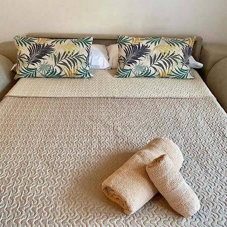 Studio With Access To The Garden. Open Pool. Beach Very Close. Wifi & Netflix Free Appartement Benalmádena Buitenkant foto