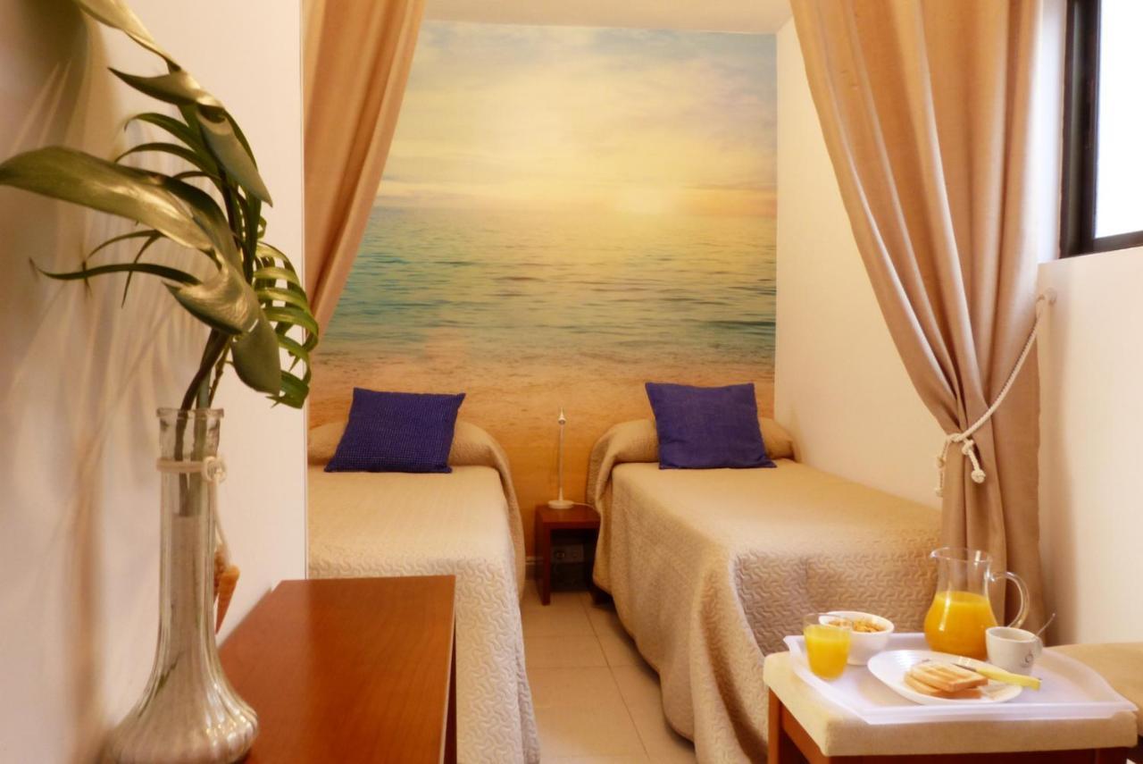 Studio With Access To The Garden. Open Pool. Beach Very Close. Wifi & Netflix Free Appartement Benalmádena Buitenkant foto