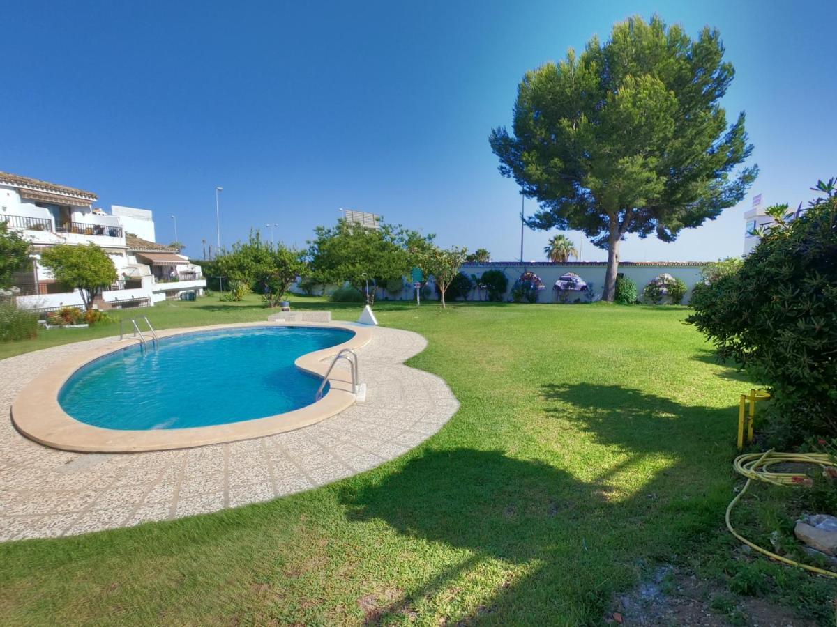 Studio With Access To The Garden. Open Pool. Beach Very Close. Wifi & Netflix Free Appartement Benalmádena Buitenkant foto