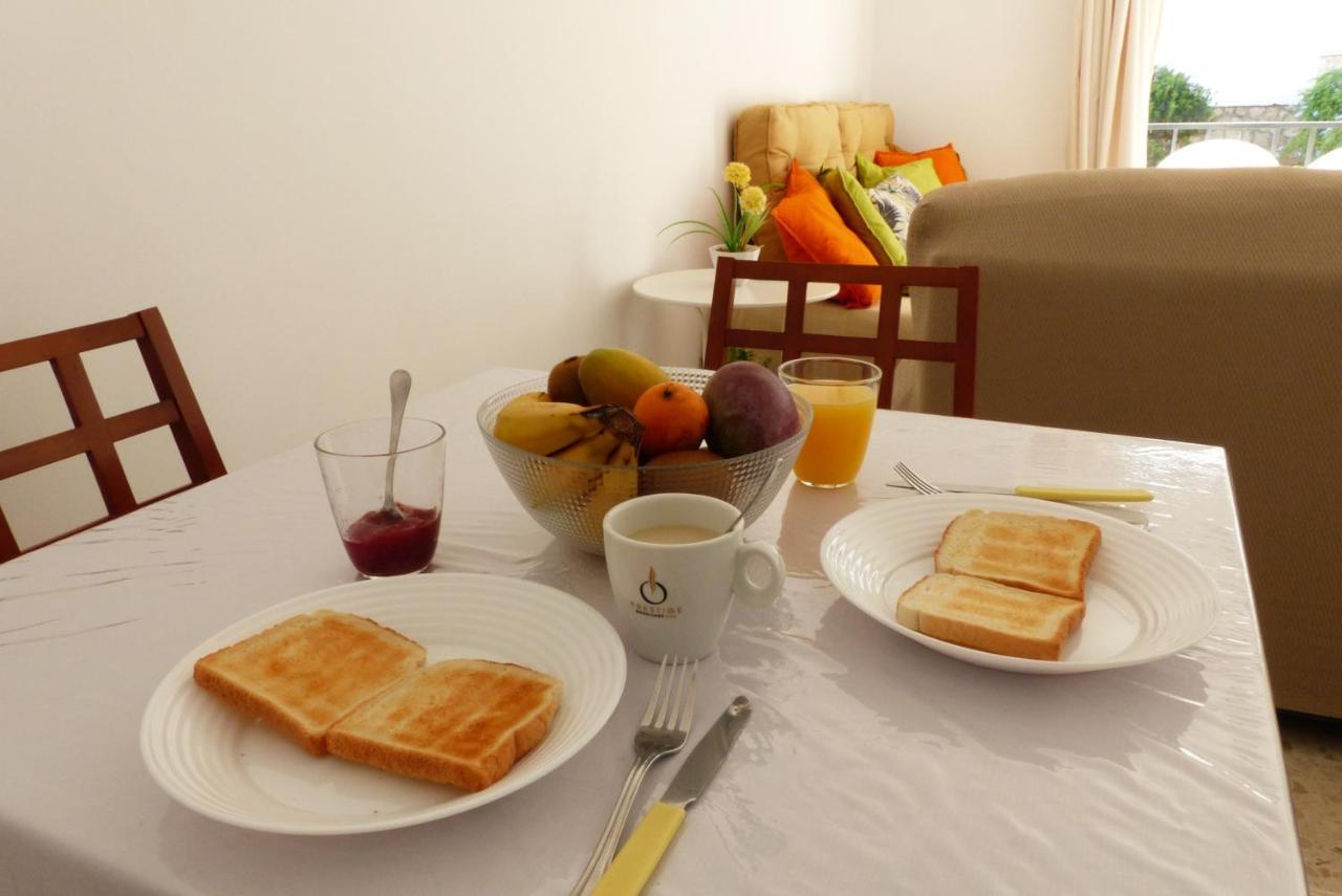 Studio With Access To The Garden. Open Pool. Beach Very Close. Wifi & Netflix Free Appartement Benalmádena Buitenkant foto