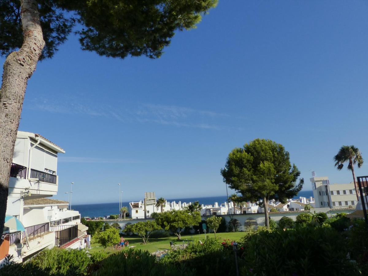 Studio With Access To The Garden. Open Pool. Beach Very Close. Wifi & Netflix Free Appartement Benalmádena Buitenkant foto